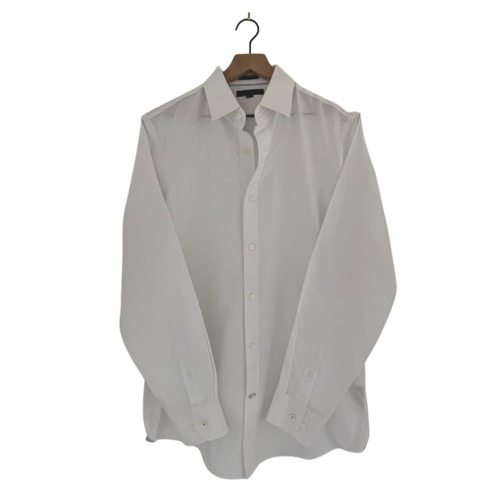 Banana Republic: White men's dress shirt. Slim fit.